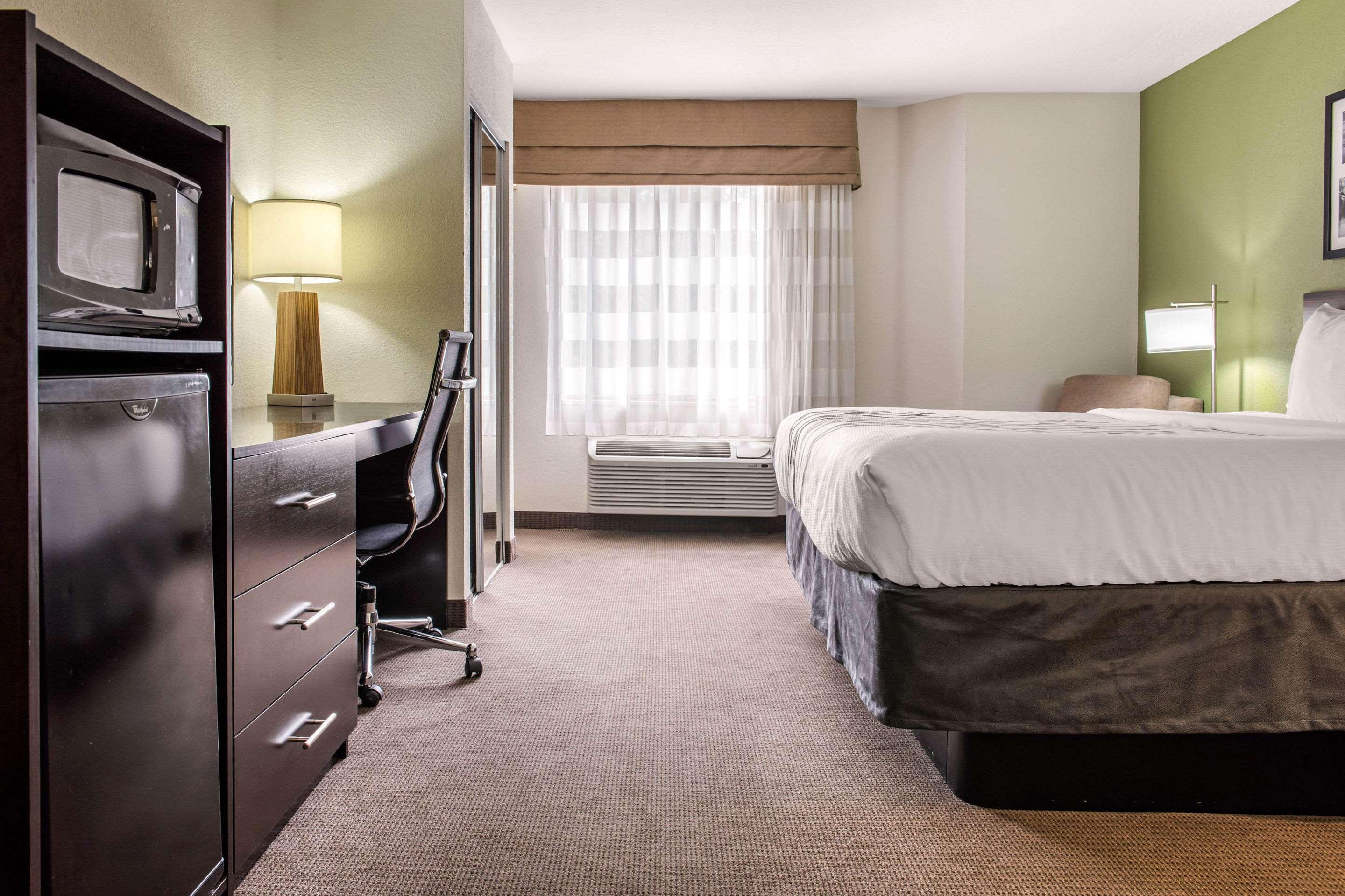 Sleep Inn & Suites Columbus Bagian luar foto