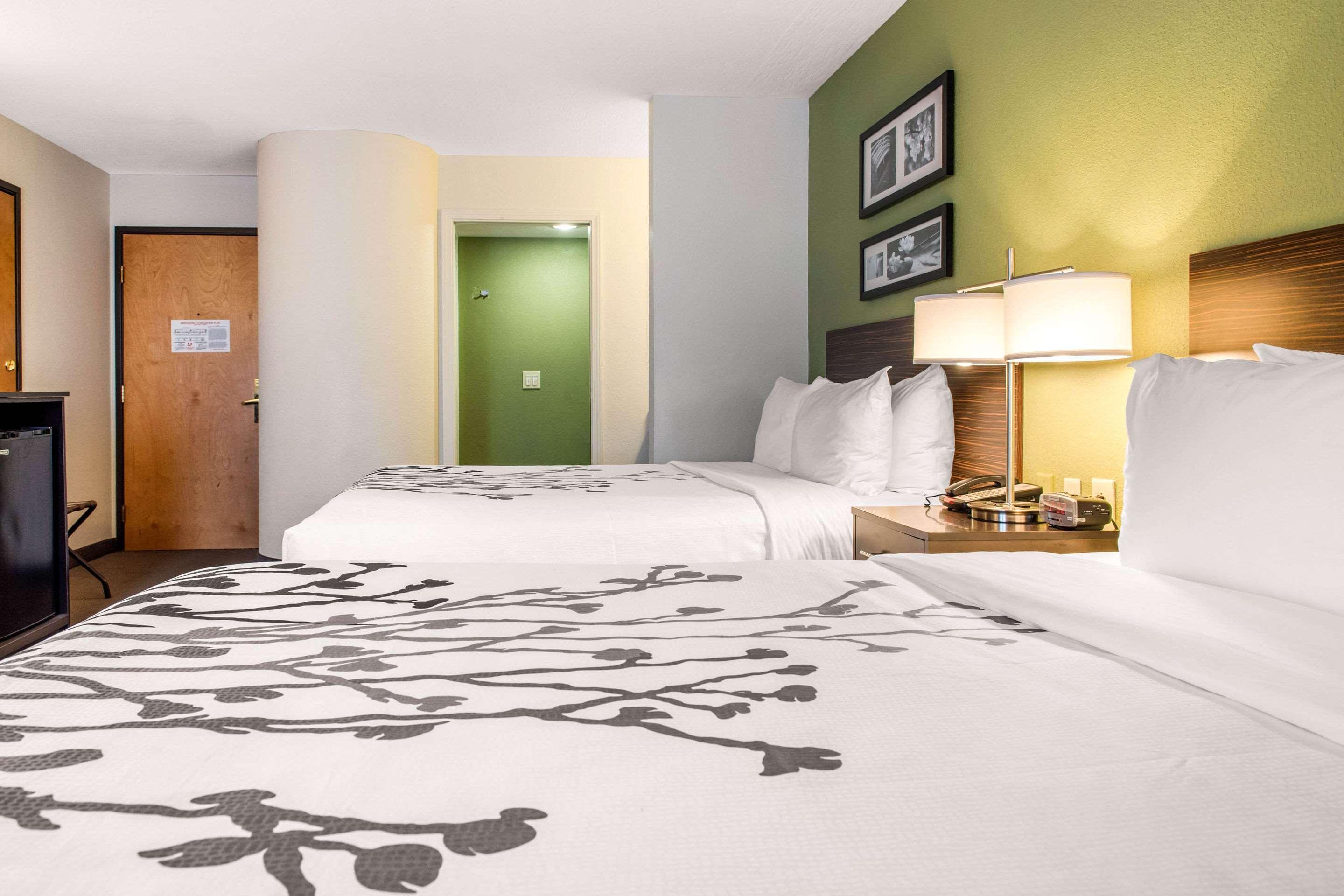 Sleep Inn & Suites Columbus Bagian luar foto